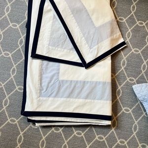 Full size duvet perfect condition matching shams